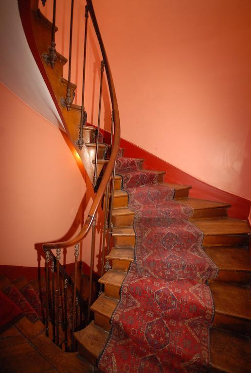 Hotel Gay Lussac Aulnay-sous-Bois Buitenkant foto